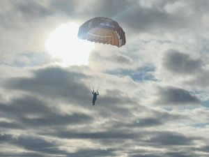 В Якутии профессиональную подготовку прошли 9 новых парашютистов-пожарных