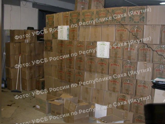 Житель Мирного торговал контрафактной алкогольной и табачной продукцией в особо крупном размере. Вынесен приговор