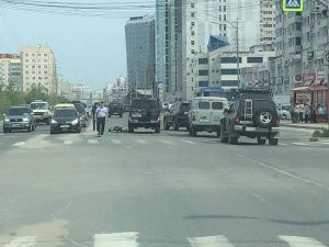 В Якутске велосипедист попал под колеса автомобиля