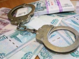 Житель Якутии дал взятку мошеннику, предполагая, что тот является сотрудником ГИБДД