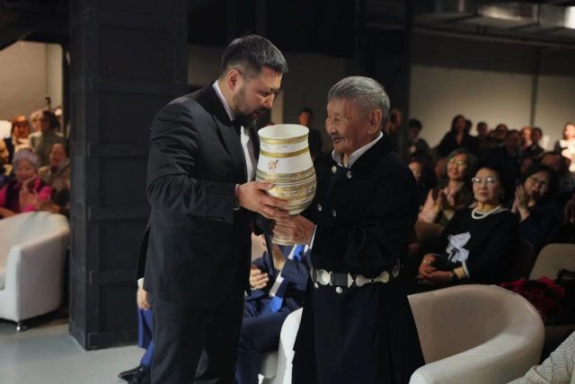 Евгений Григорьев: С днём рождения, Мастер!