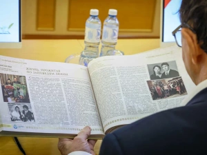 В Якутске презентовали  8-ой выпуск книги «Золотые семьи Якутии»