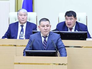 Ил Тумэн согласовал назначение членов Правительства республики, представленных на рассмотрение Главой Якутии