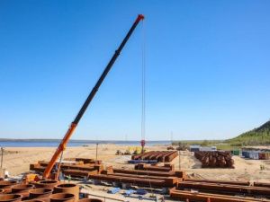 Этот летний сезон станет решающим этапом строительства Ленского моста