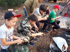 Проект «Аҕа үөрэҕэ» помогает мальчикам в трудной жизненной ситуации