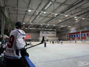 Со счетом 9:3 хоккеисты из Якутска победили команду Мирнинского района