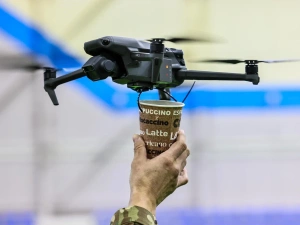 Андрей Федотов проверил подготовку подразделения БПЛА РС(Я)