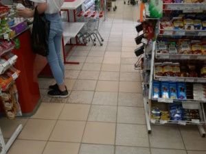 В Якутске ежедневно проверяют объекты торговли и общепита на соблюдение профилактических мер против коронавирусной инфекции