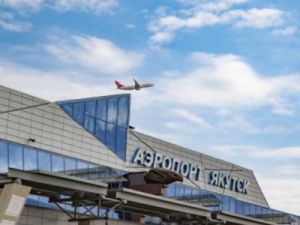 Айсен Николаев прокомментировал обращения, касающиеся закрытия аэропорта и железнодорожных станций