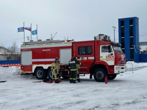 В Якутске проходят соревнования по проведению аварийно-спасательных работ при ДТП