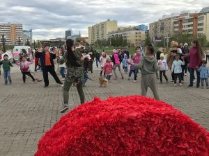 В Губинском округе провели акцию «Должны смеяться дети!» 