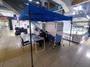 За покупками и… прививкой в ТРК Туймаада