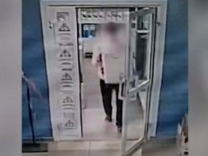 В Якутске мужчина украл кислородный концентратор