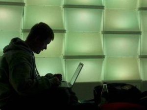 Что известно о мировом масштабном сбое в работе соцсетей и мессенджеров, в том числе WhatsApp и Instagram