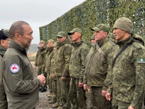 Ил Дархан в зоне СВО передал бойцам из Якутии технику и оборудование