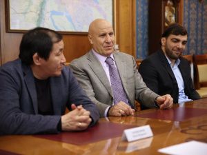 Глава Якутии Айсен Николаев провел встречу с Президентом Федерации спортивной борьбы России Михаилом Мамиашвили