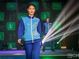 Очертания крыла стерха нанесли на экипировку участников эстафеты огня VIII игр «Дети Азии»