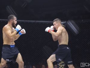 Фоторепортаж: турнир по смешанным единоборствам Eagles FC 53 в Якутске