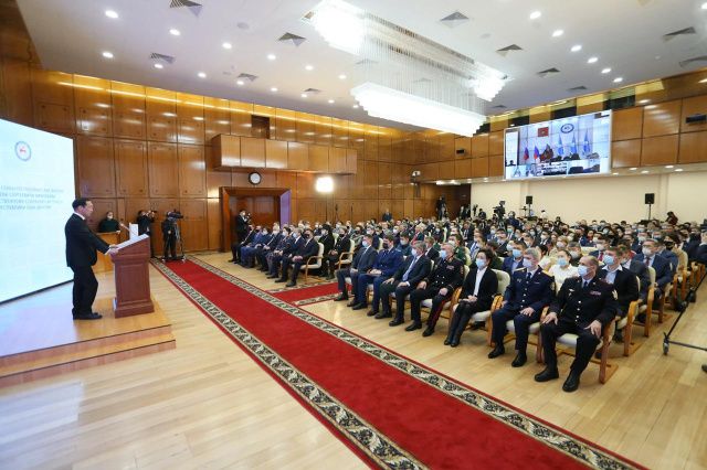 Срочно: Послание Главы Республики Саха (Якутия) А.С. Николаева Государственному Собранию Ил (Тумэн) Республики Саха (Якутия)