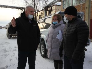 Евгений Григорьев провел выездное совещание в Промышленном округе