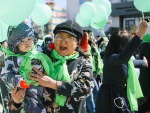 Трудовые коллективы Губинского округа вышли  на первомайскую демонстрацию