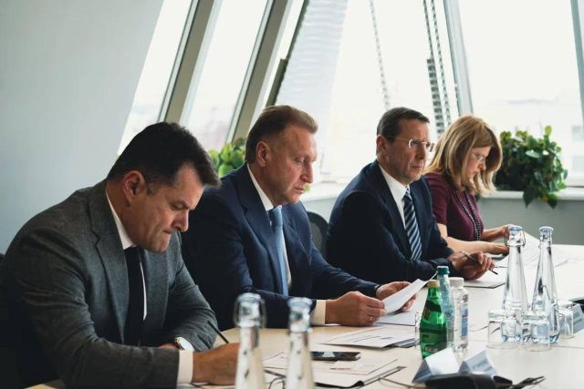 Глава Якутии и Председатель ВЭБ.РФ обсудили реализацию проектов в республике