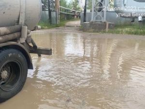 Более 10 тысяч кубометров воды откачали после дождя в Якутске