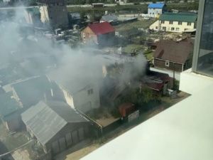 Огненное ЧП: Пламя перекинулось на соседей