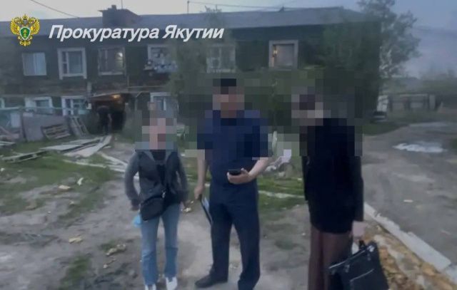 Жительница Якутска ударила сожителя ножом и продолжила с ним пить — мужчина скончался