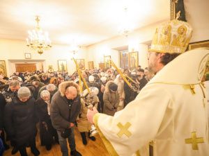 Айсен Николаев принял участие в Рождественской литургии в Преображенском кафедральном соборе