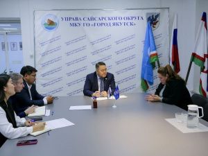 Председатель Якутской городской Думы Альберт Семенов провёл личный приём граждан