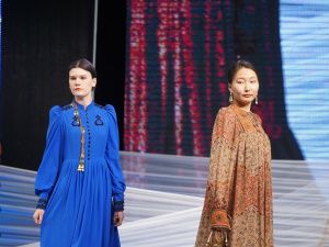 Ценителей красоты, стиля и грации собрал ДДН им. А.Е. Кулаковского на знаковом проекте этой зимы – бренд-подиуме «САХА СТИЛЬ»