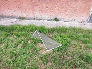 Семилетняя девочка выпал из окна четвертого этажа