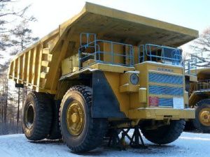 В белорусском городе-побратиме Нерюнгри Жодино строят технику для Якутии