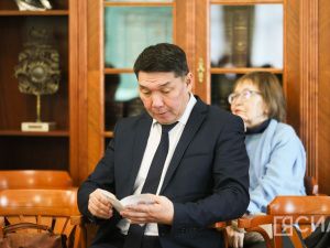 В Якутске представили мультимедийную энциклопедию о Михаиле Николаеве