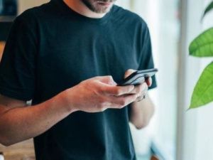 Слесарь из Нерюнгри взял кредит и перевел мошенникам полтора миллиона рублей