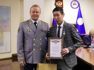 В Якутии наградили детей-героев