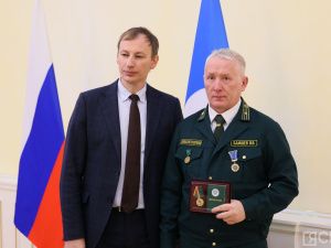 К 80-летию Авиалесоохраны Якутии вручили государственные награды