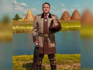 Үрүҥ-тунах Ыһыаҕынан!