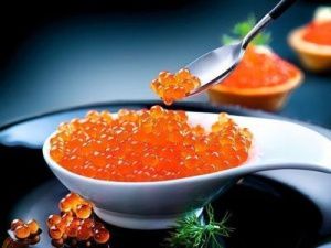 Ни икры, ни денег: 33-летнюю жительницу Айхала обманули интернет-мошенники