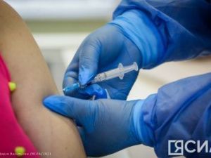 В Якутии от коронавируса привились 66,22% взрослого населения