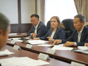 Собрались, чтобы обсудить проблему «наливаек» и шаурмичных