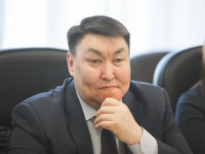 Сардана Авксентьева поручила усилить работу по профилактике преступности среди несовершеннолетних