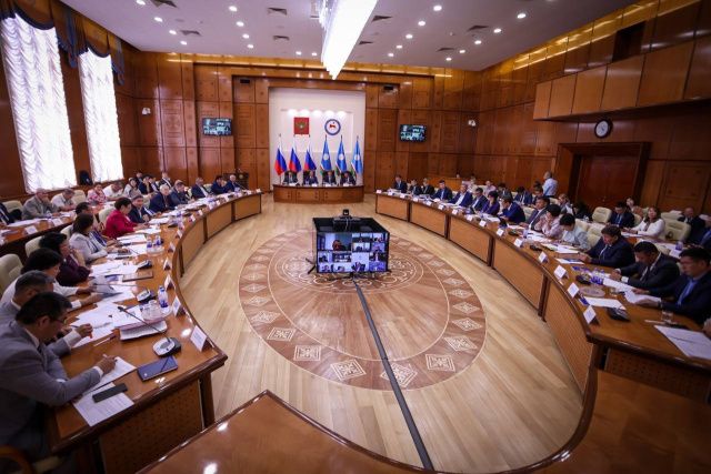 Айсен Николаев: Якутия становится одной из прочных экономических опор государства