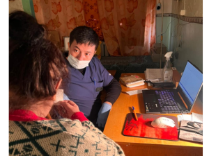 «Мобильные доктора» работают в пяти арктических районах Якутии