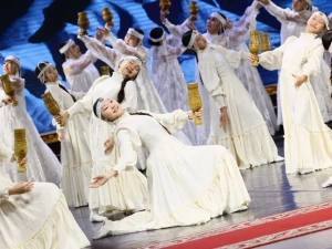 В Якутске открылся I Республиканский фестиваль национальных культур «Якутия многонациональная»