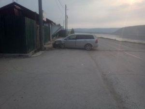 В Витиме водитель наехал на опору ЛЭП, пострадала пассажирка