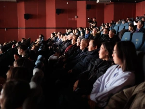 В преддверии дня рождения Михаила Ефимовича Николаева якутянам показали фильм «Путь Президента»