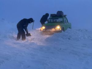 Известные блогеры добрались на «Москвиче» до самой северной в Якутии и на Дальнем Востоке точки