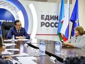 Глава Якутии дал поручения об оказании адресной помощи семьям участников СВО